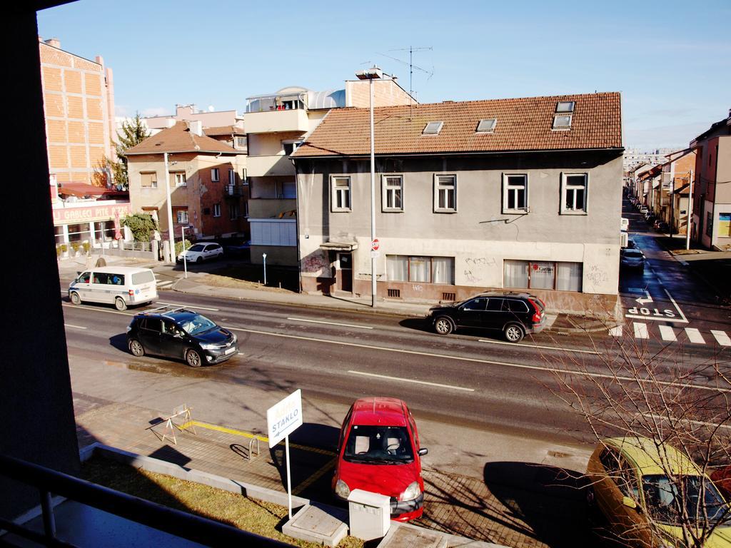 2g * Zagreb